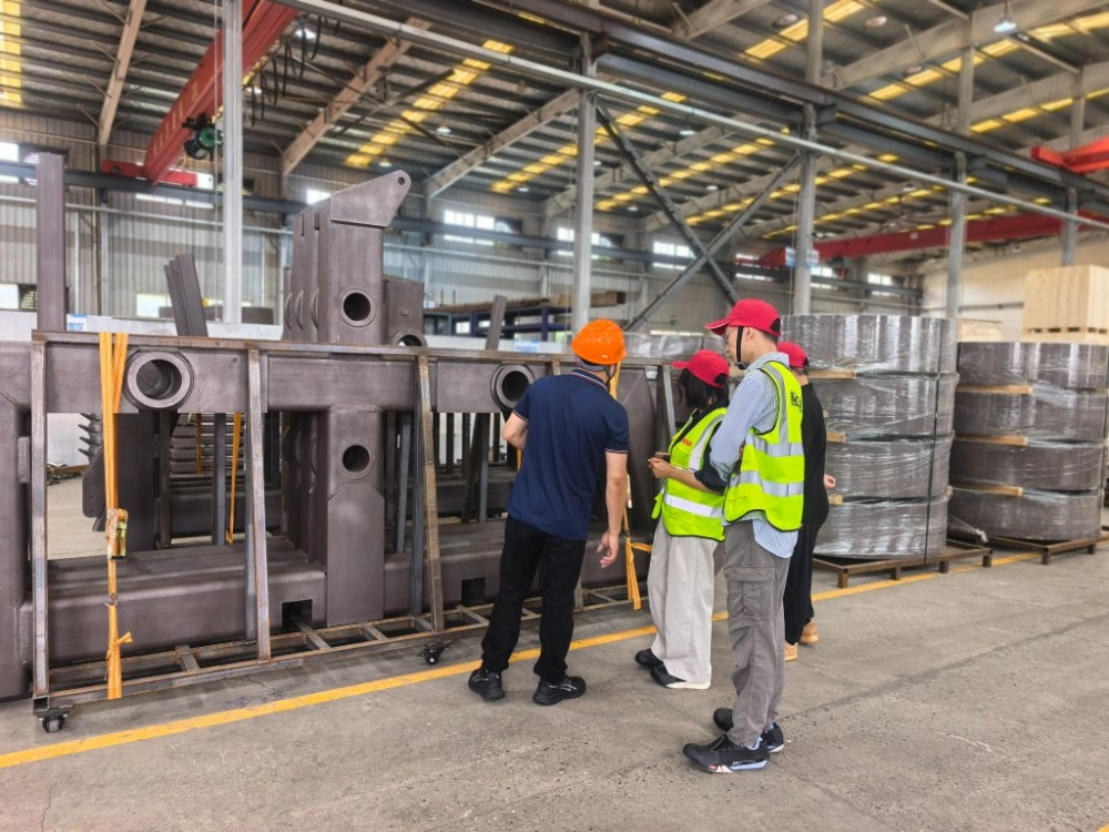 Equipe da Hitachi Energy visita a Hehua Machinery